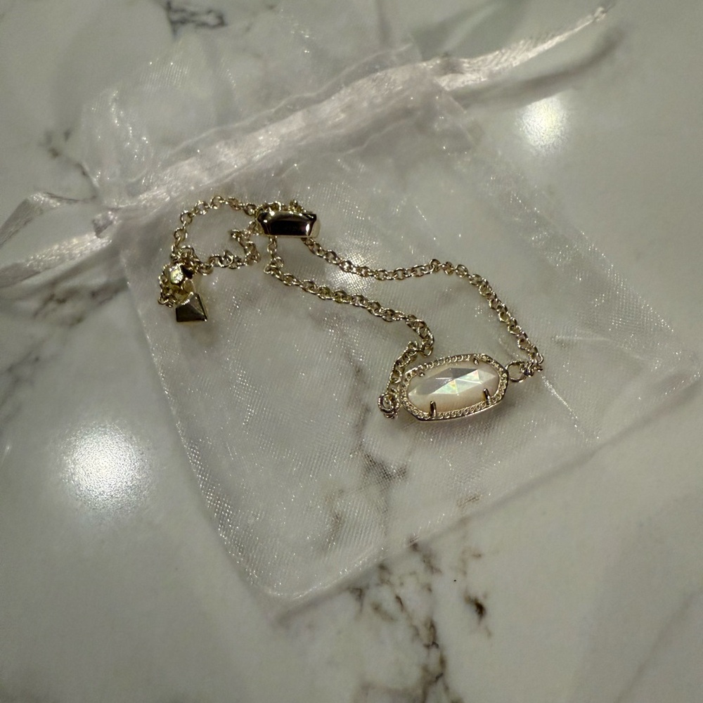 Kendra Scott bracelet